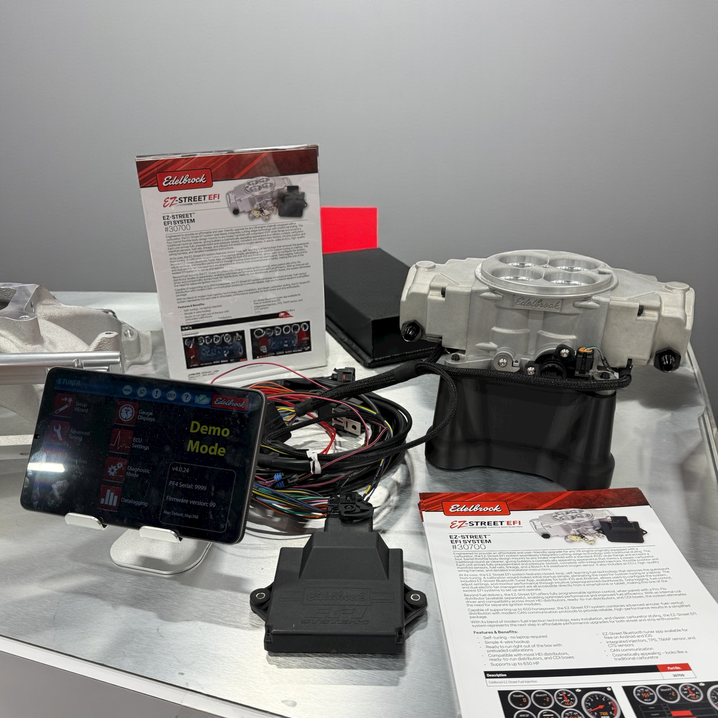 Edelbrock 30700 EZ-Street EFI Fuel Injection System